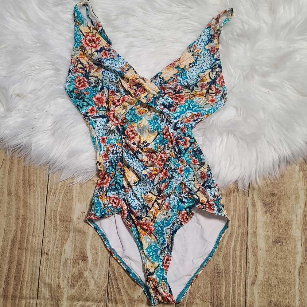 Jets Australia by jessika allen underwire one piece swimsuit NWT
